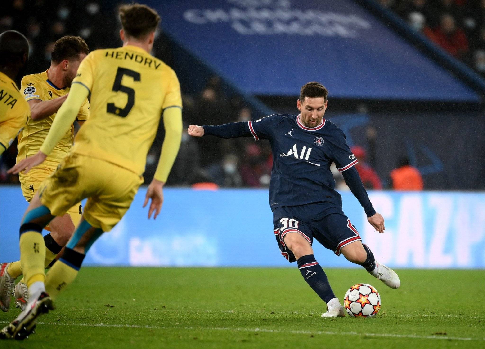 姆巴佩赛事官方发布突破纪录新规,篮网争议不断! 姆巴佩赛事官方发布突破纪录新规,篮网争议不断!