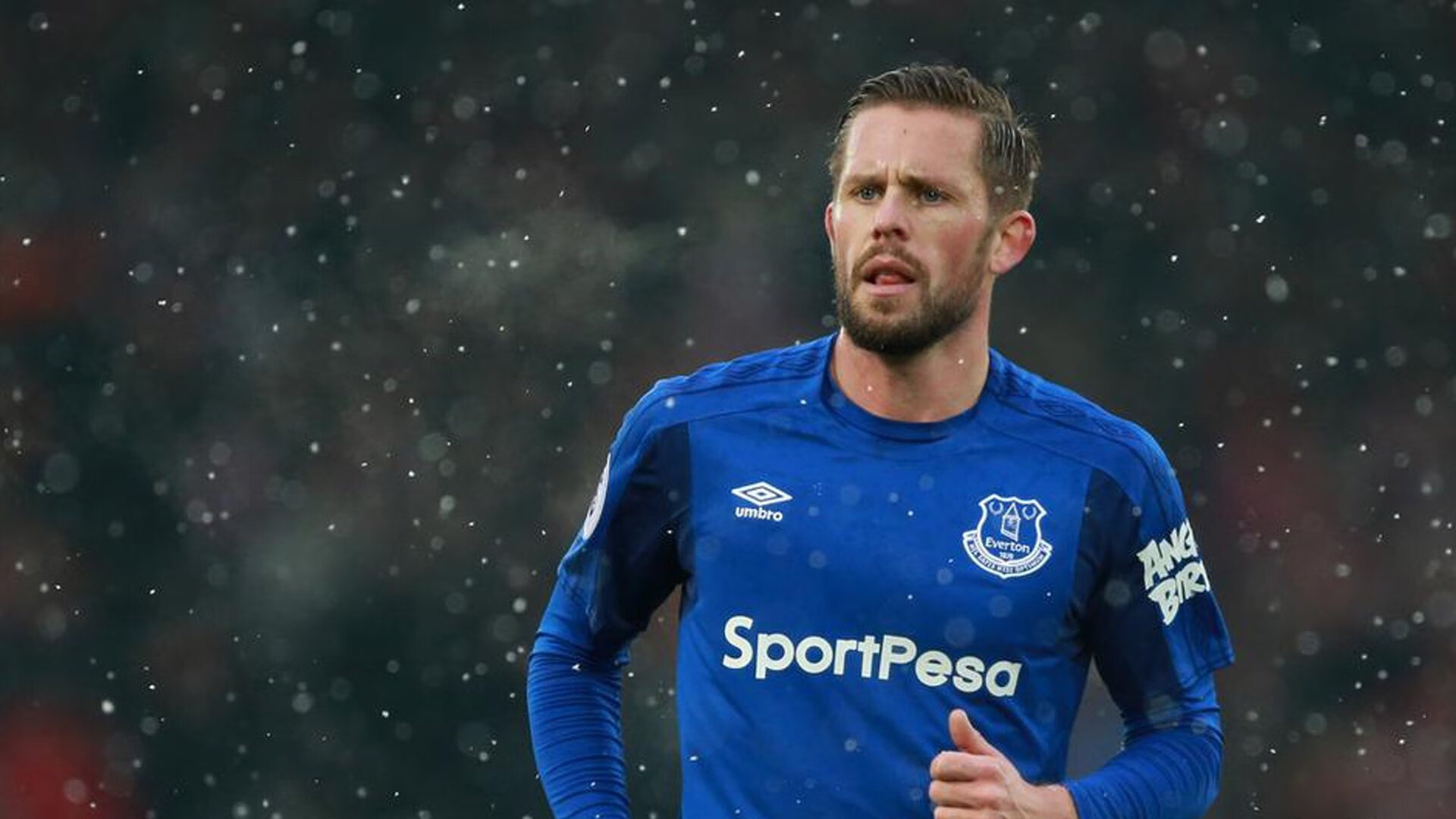 又见绝平！洛杉矶快船与菲尼克斯太阳鏖战至终场，莱万读秒救主