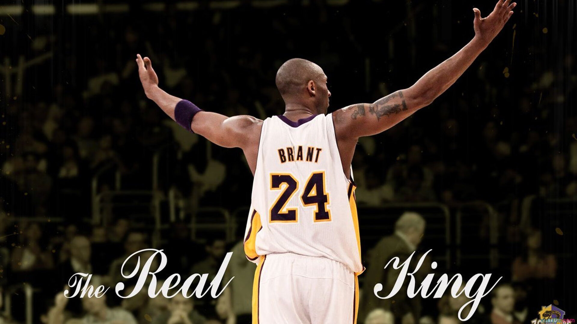 大奖赛首回合激情夜！梅西里突外投，拜仁慕尼黑惊险武汉三镇